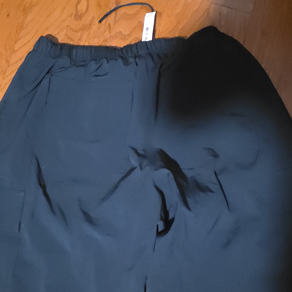 COPY NWT Pink Victoria Secret Parachute Cargo Pants - Black - Picture 7 of 8